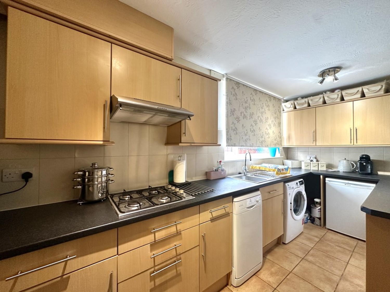 2 bedroom Flat in Holdenhurst Road, Bournemouth
