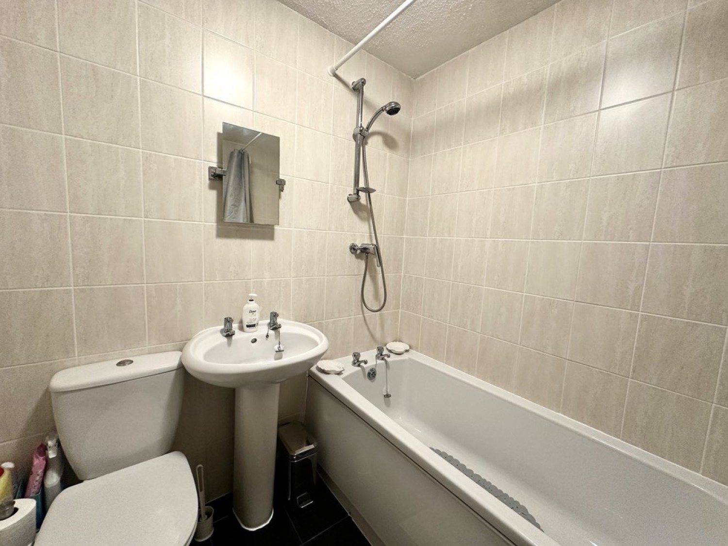 2 bedroom Flat in Holdenhurst Road, Bournemouth