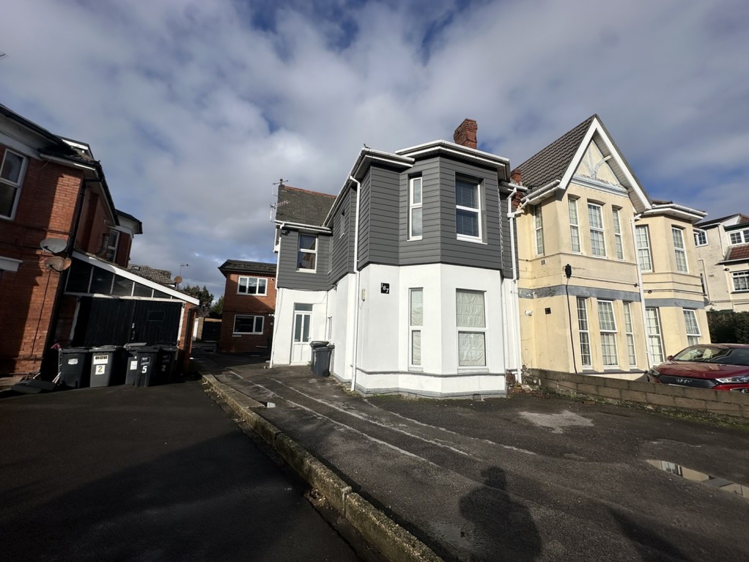 2 bedroom Flat in Holdenhurst Road, Bournemouth