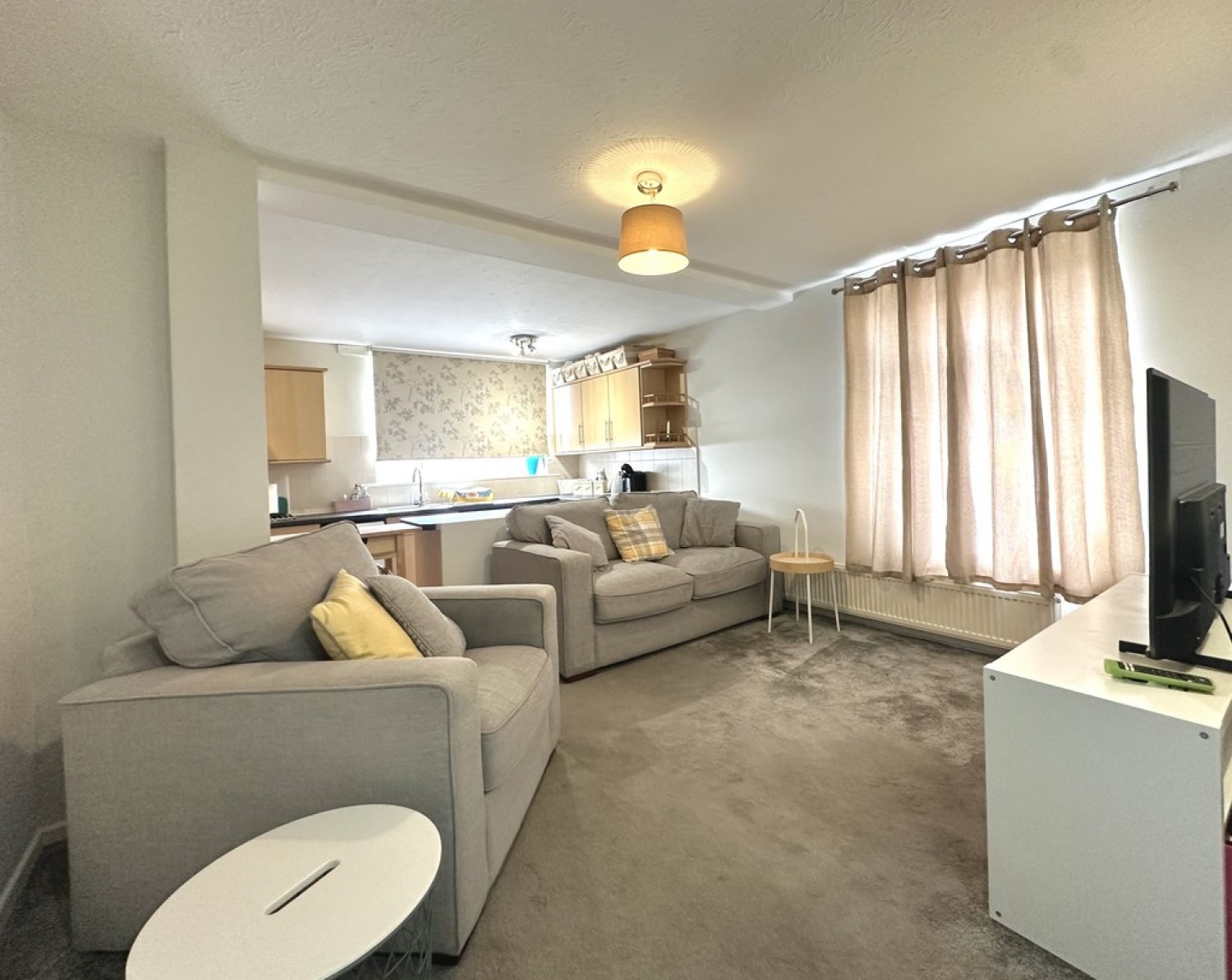 2 bedroom Flat in Holdenhurst Road, Bournemouth