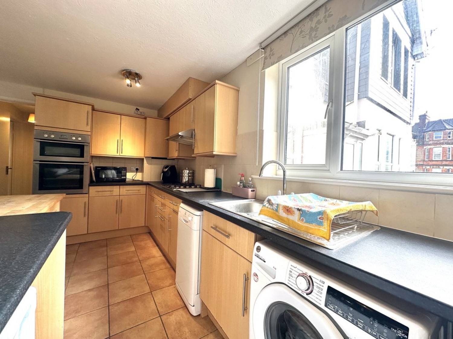 2 bedroom Flat in Holdenhurst Road, Bournemouth