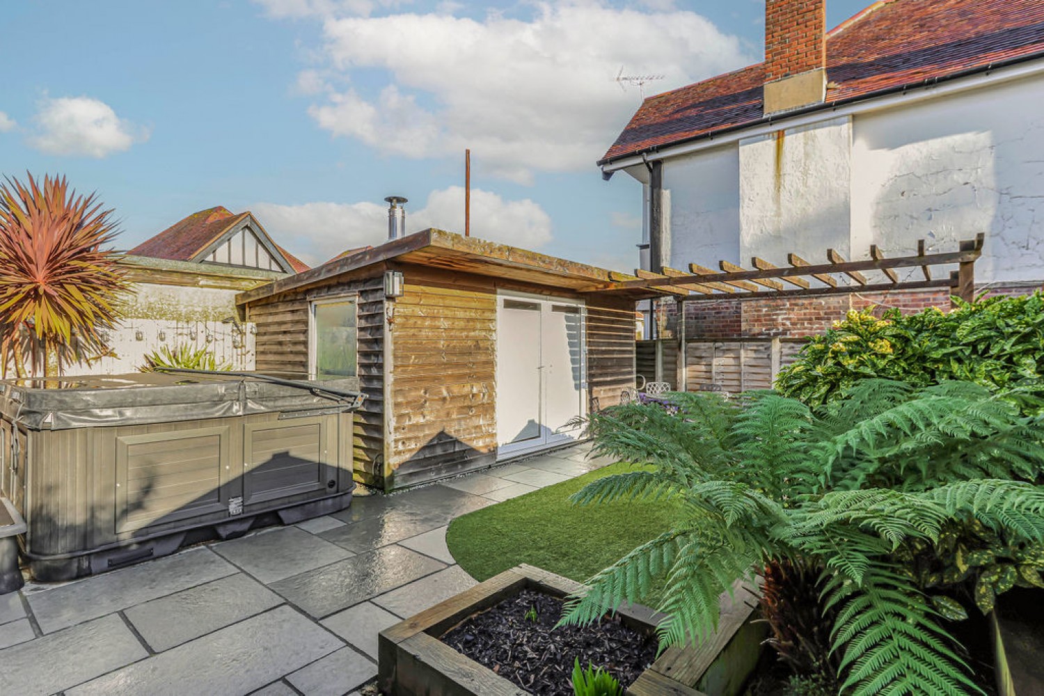 2 bedroom Flat for Sale Stourcliffe Avenue, Bournemouth