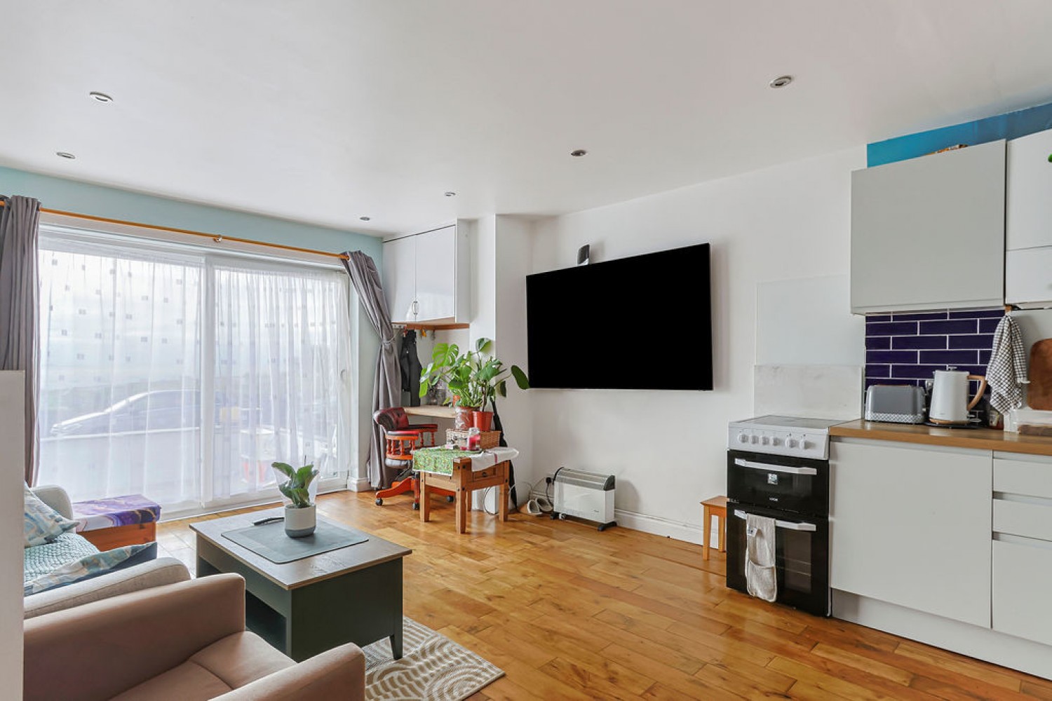 2 bedroom Flat for Sale Southbourne Overcliff Drive, Bournemouth