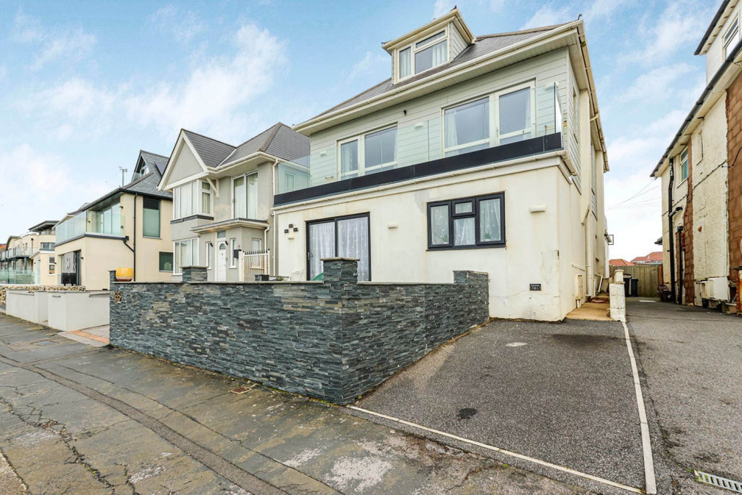 2 bedroom Flat for Sale Southbourne Overcliff Drive, Bournemouth