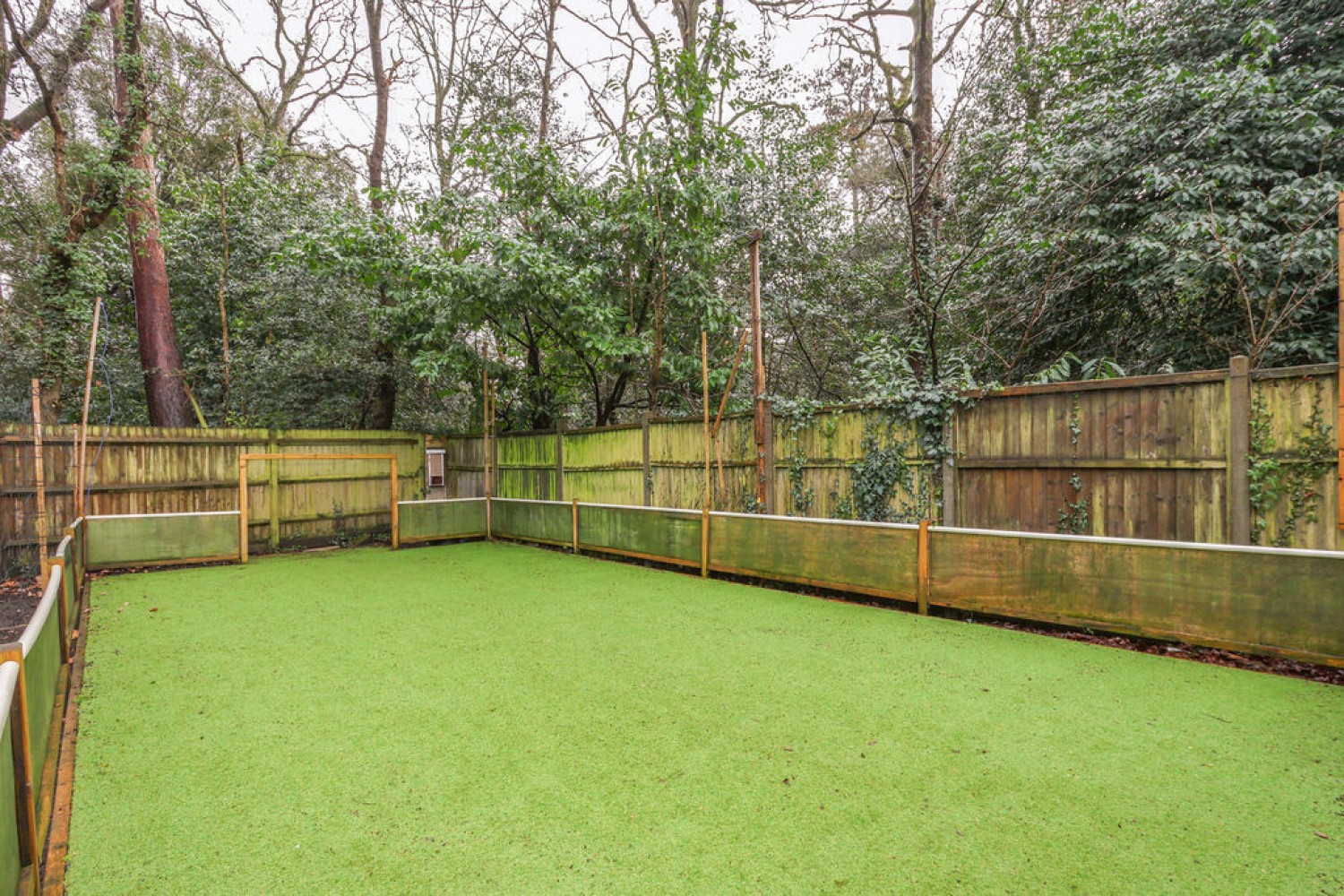 3 bedroom Bungalow in Archway Road, Poole