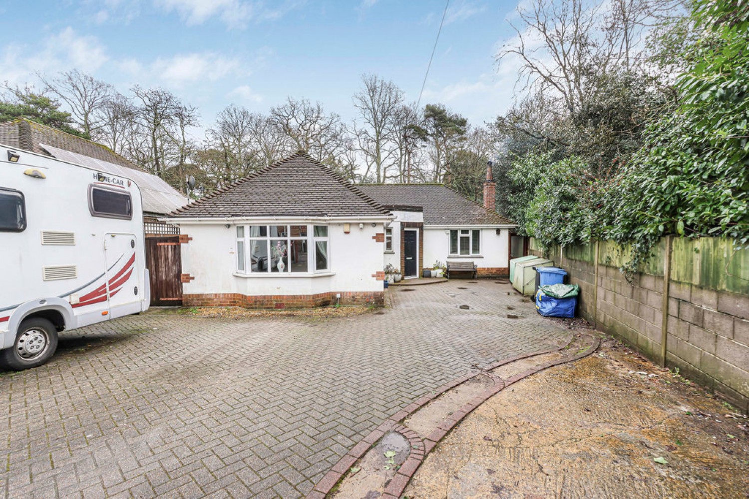 3 bedroom Bungalow in Archway Road, Poole