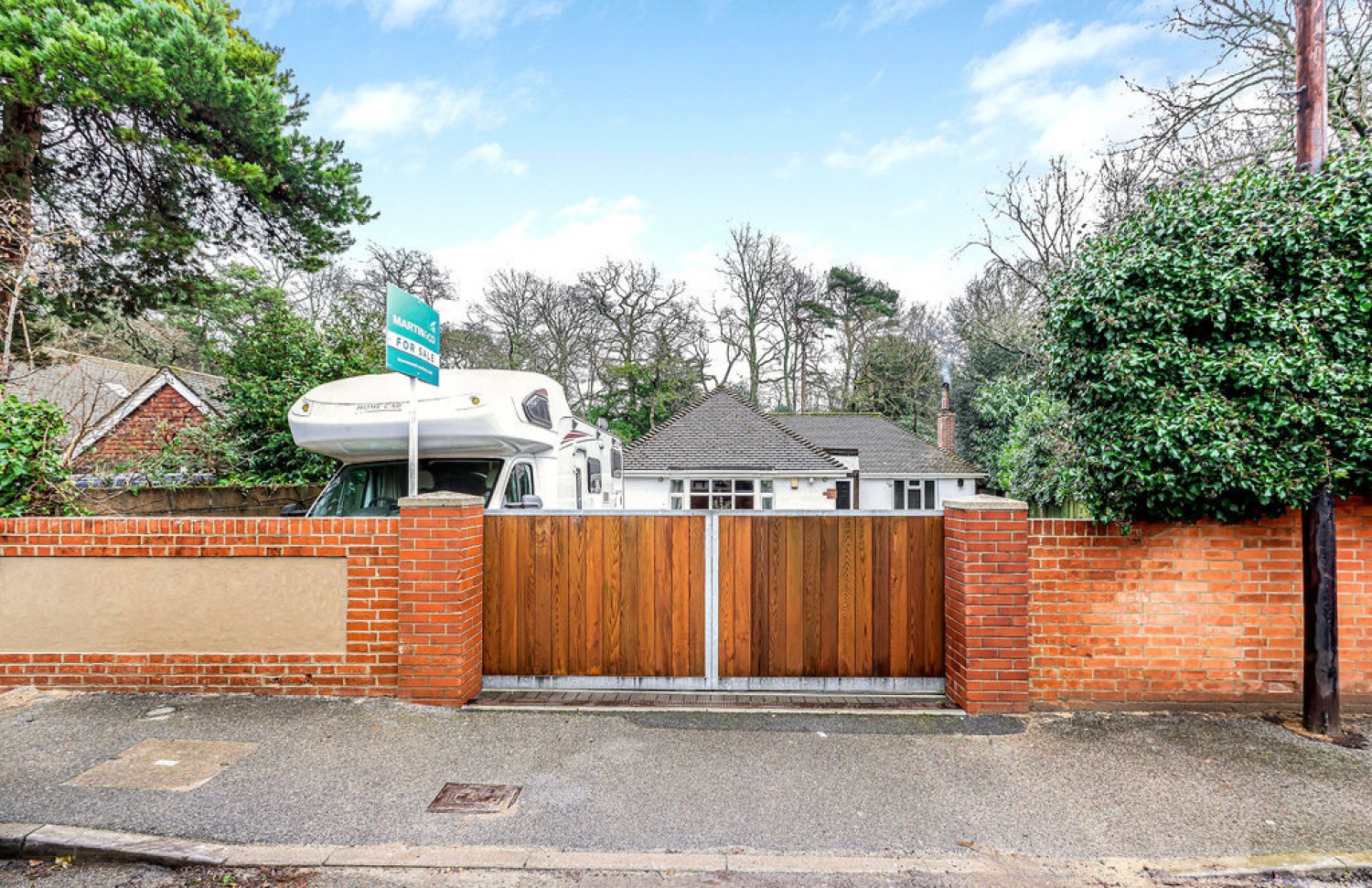 3 bedroom Bungalow in Archway Road, Poole