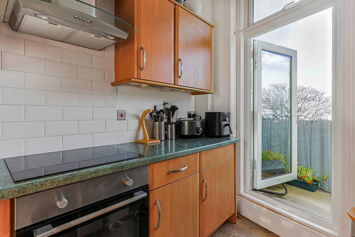 2 bedroom Flat for Sale Undercliff Road, Bournemouth