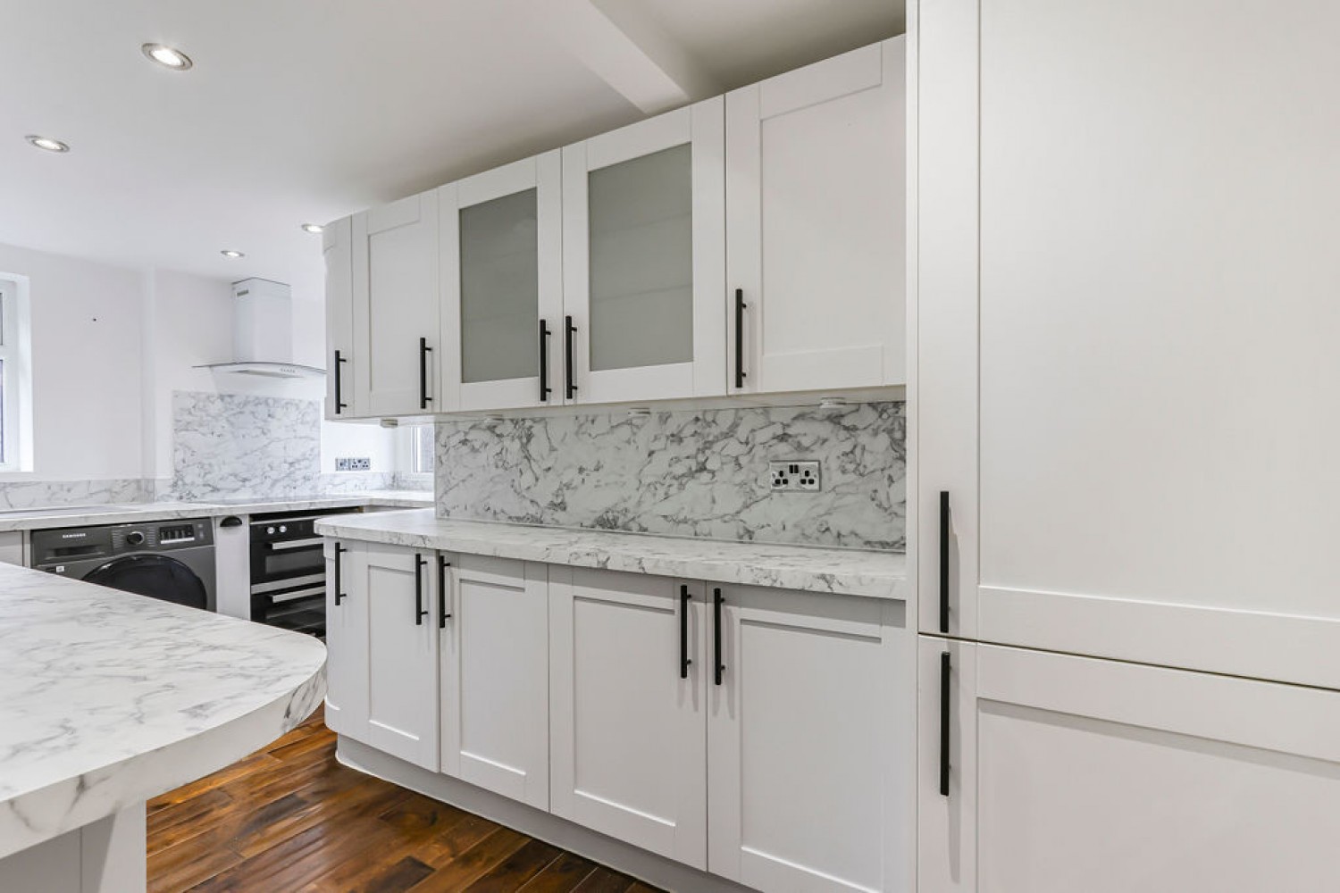 2 bedroom Flat for Sale Queens Park, Bournemouth, Dorset