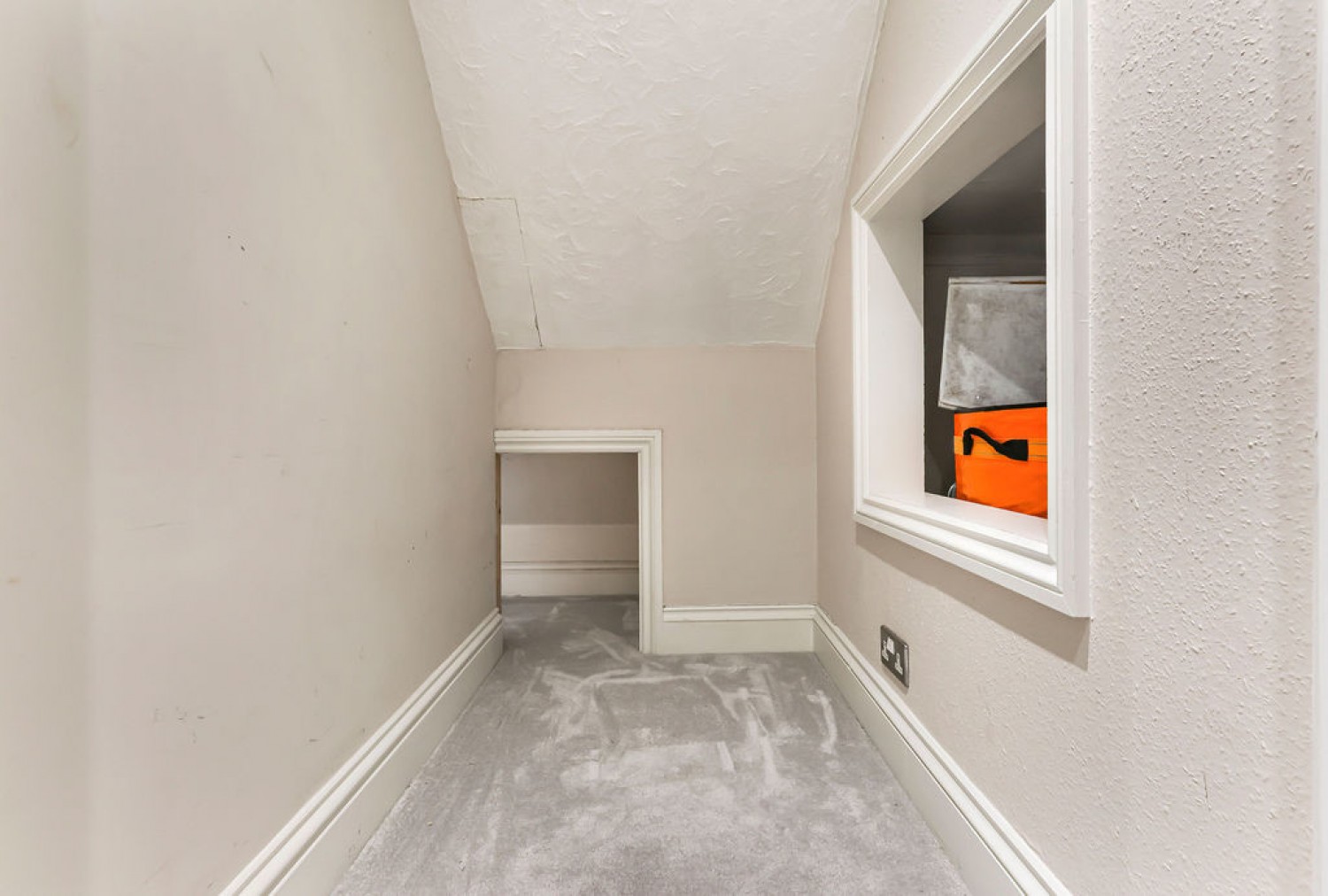 2 bedroom Flat for Sale Queens Park, Bournemouth, Dorset