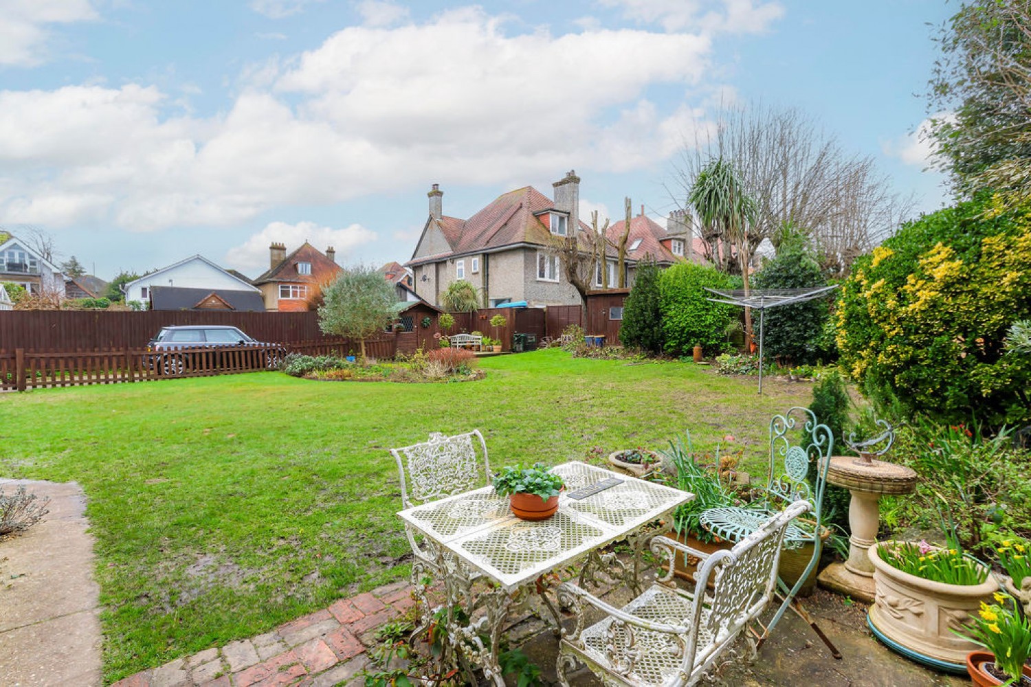 2 bedroom Flat for Sale Queens Park, Bournemouth, Dorset