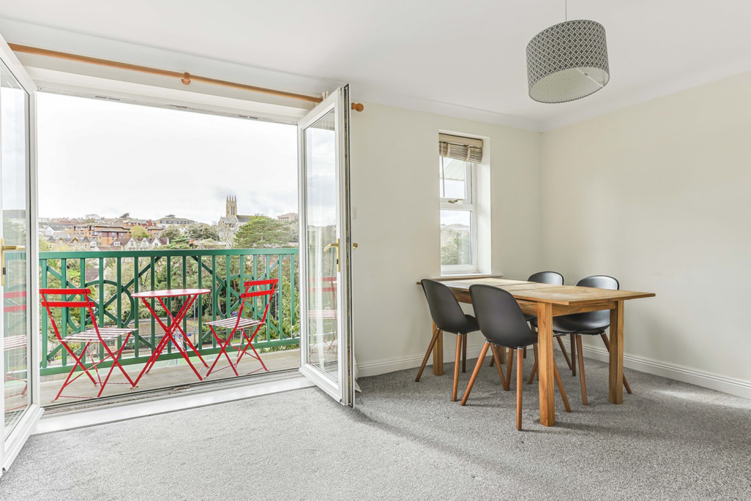 2 bedroom Flat for Sale St Stephen's Road, Bournemouth