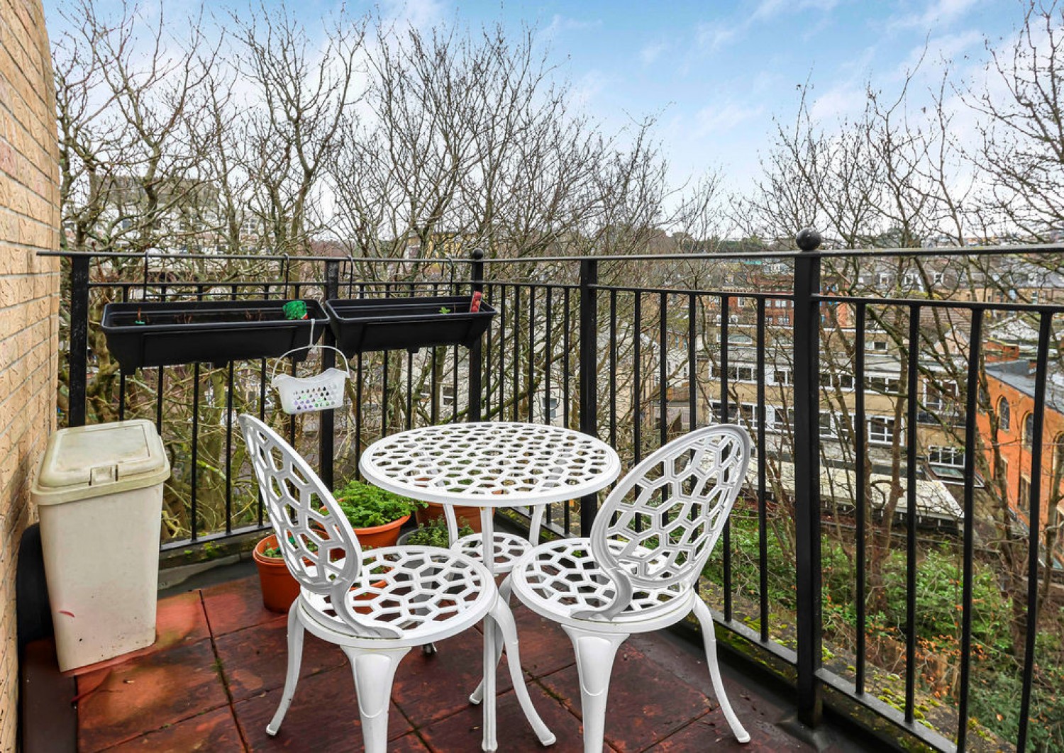 2 bedroom Flat in St Peters Road, Bournemouth