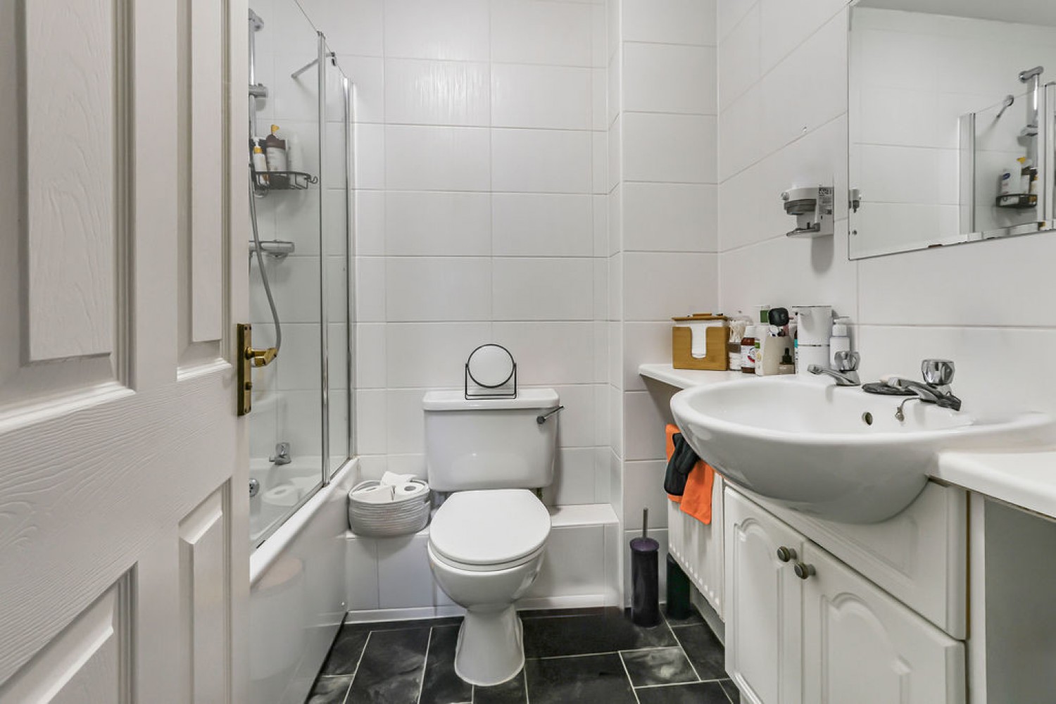 2 bedroom Flat in St Peters Road, Bournemouth