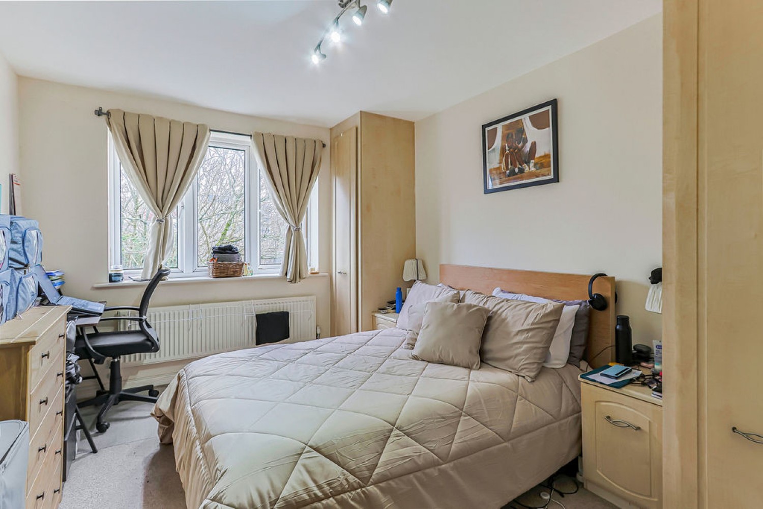 2 bedroom Flat in St Peters Road, Bournemouth