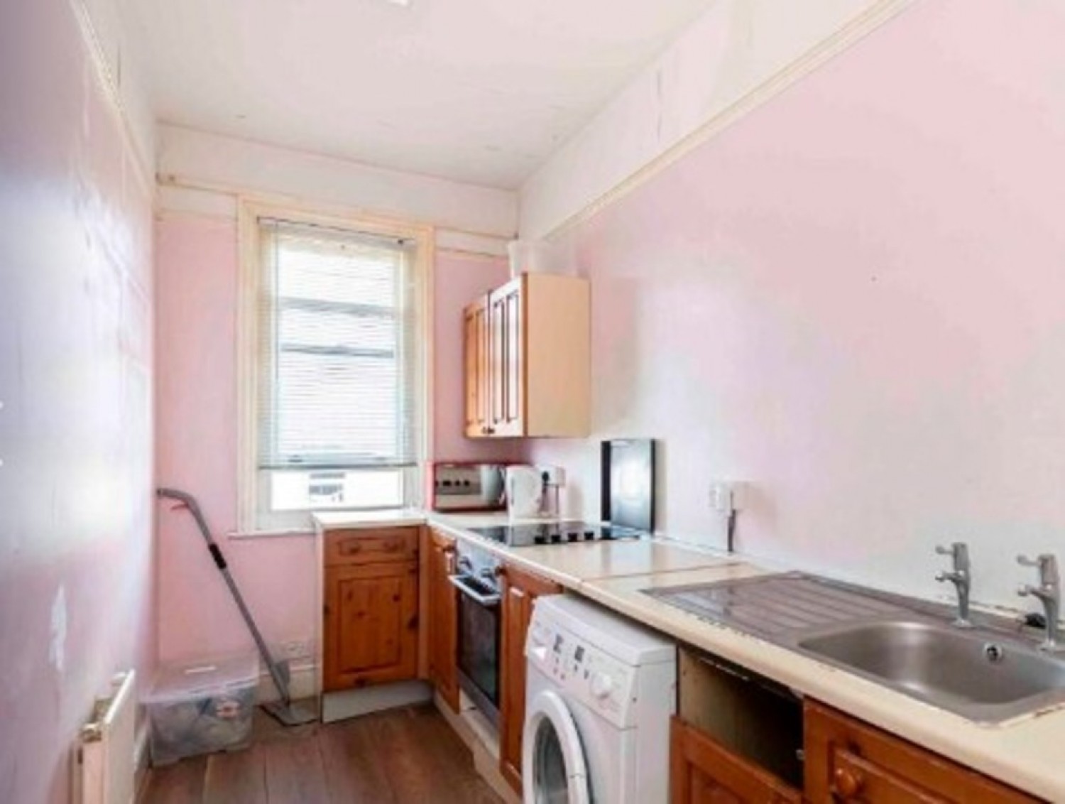 6 bedroom House for Sale Haviland Road, Boscombe