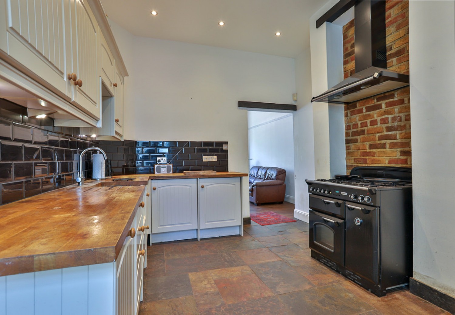 2 bedroom Flat for Sale Fishermans Avenue, Southbourne