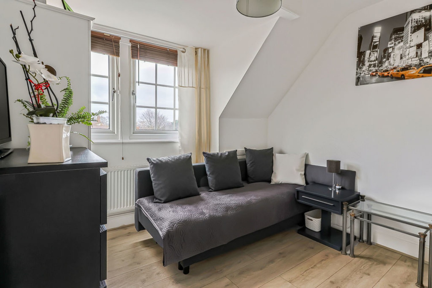 2 bedroom Flat for Sale Christchurch Road, Bournemouth