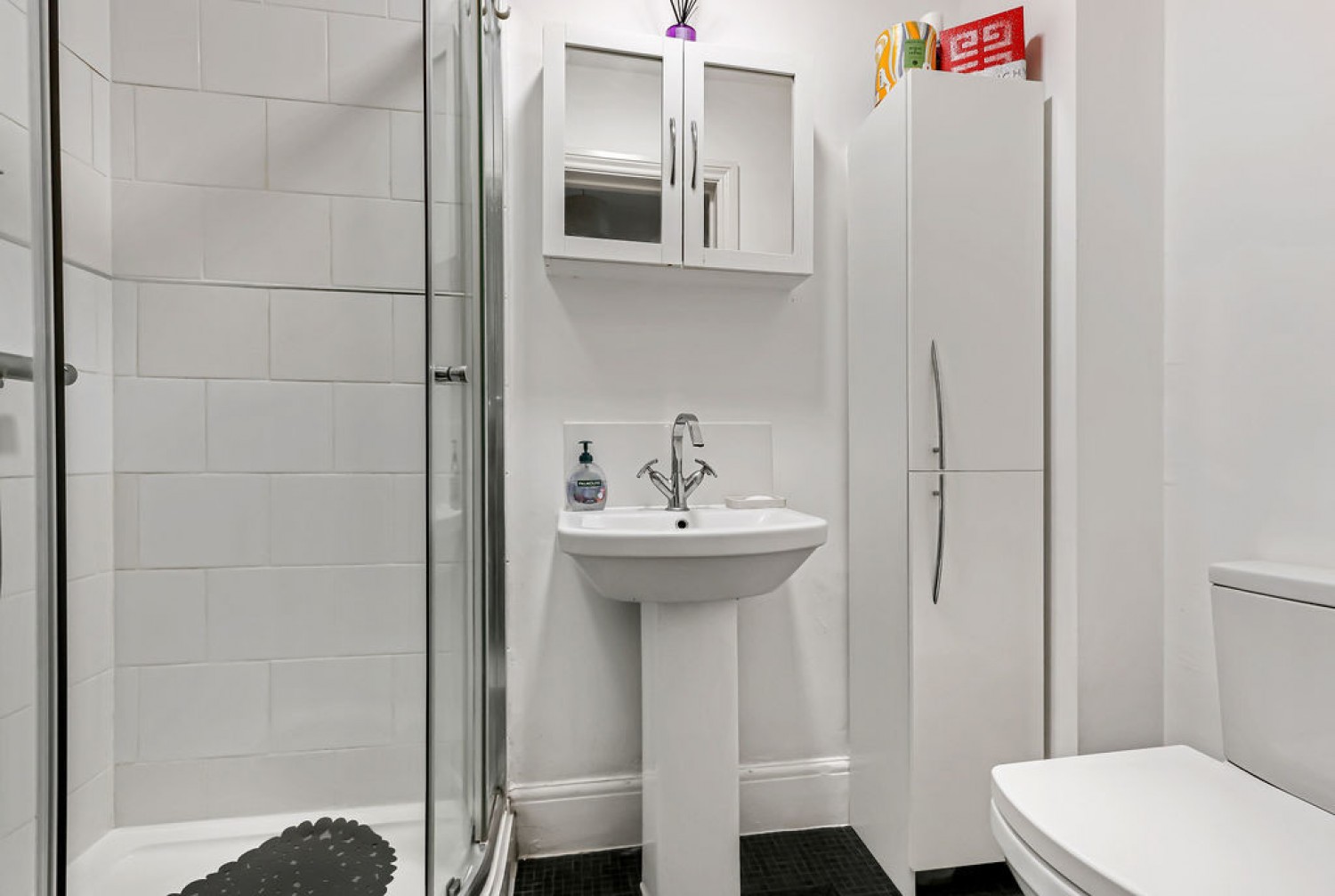 2 bedroom Flat for Sale Christchurch Road, Bournemouth