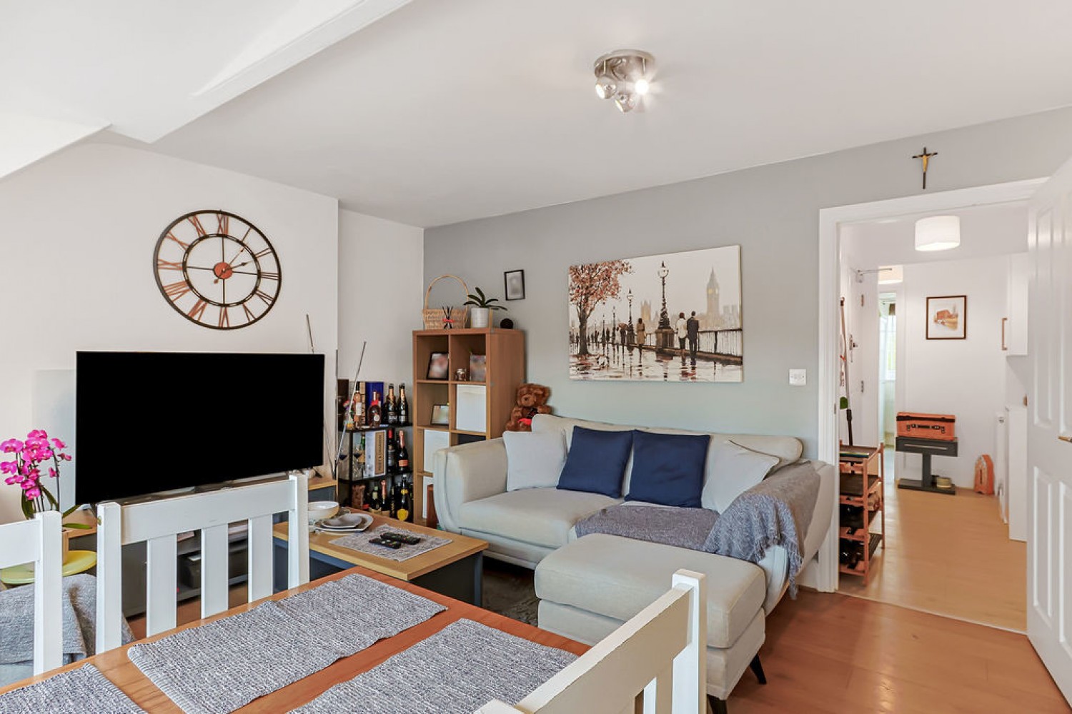 2 bedroom Flat for Sale Christchurch Road, Bournemouth