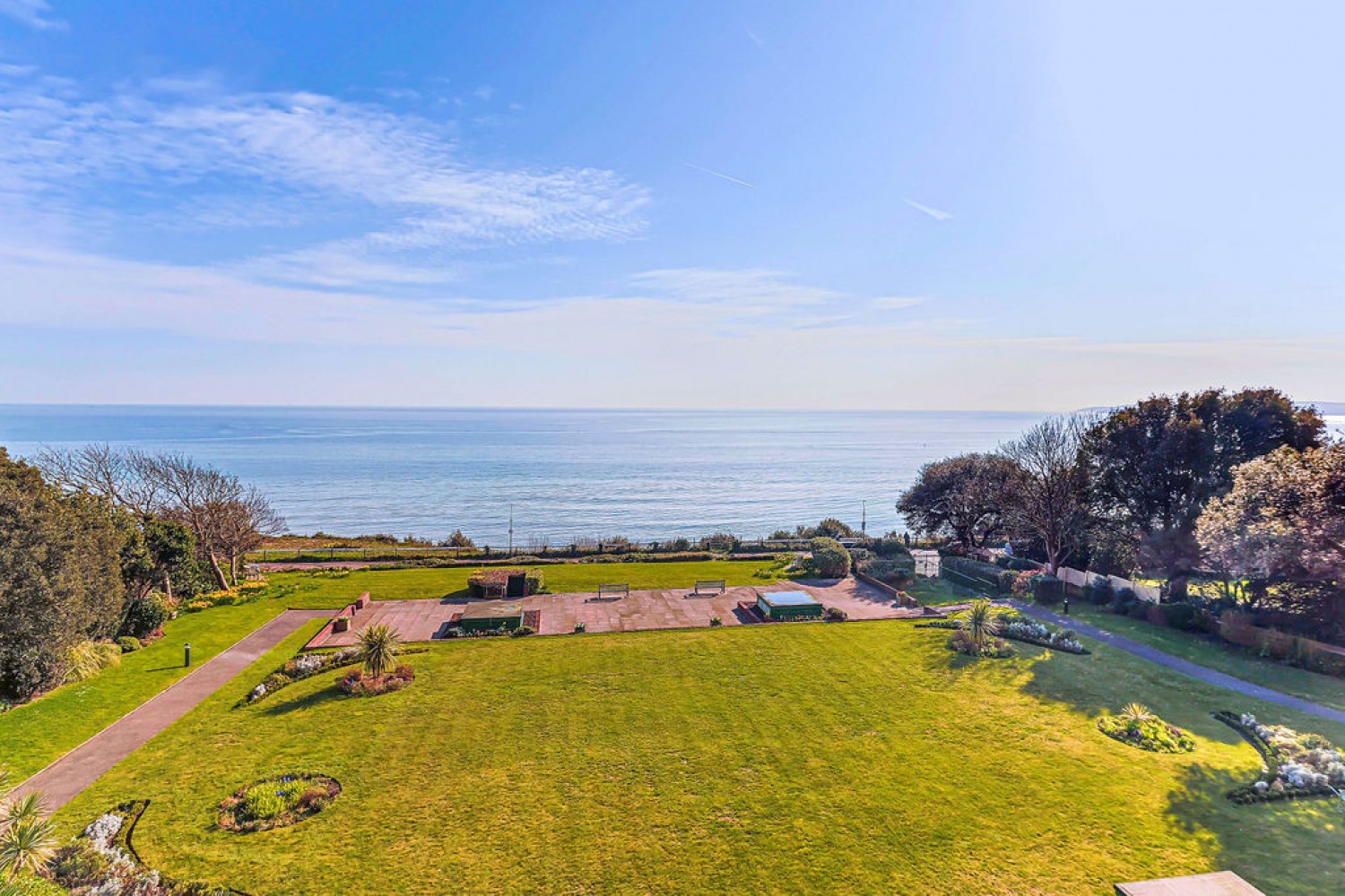 3 bedroom Flat for Sale Bournemouth, Dorset