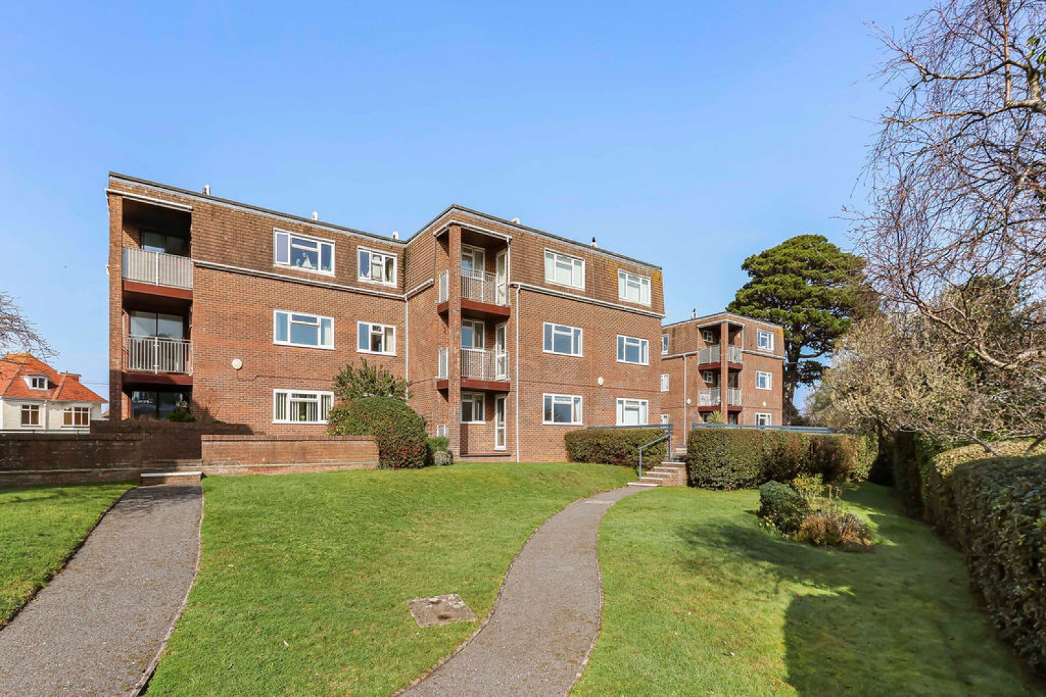 2 bedroom Flat for Sale Southbourne, Bournemouth, Dorset