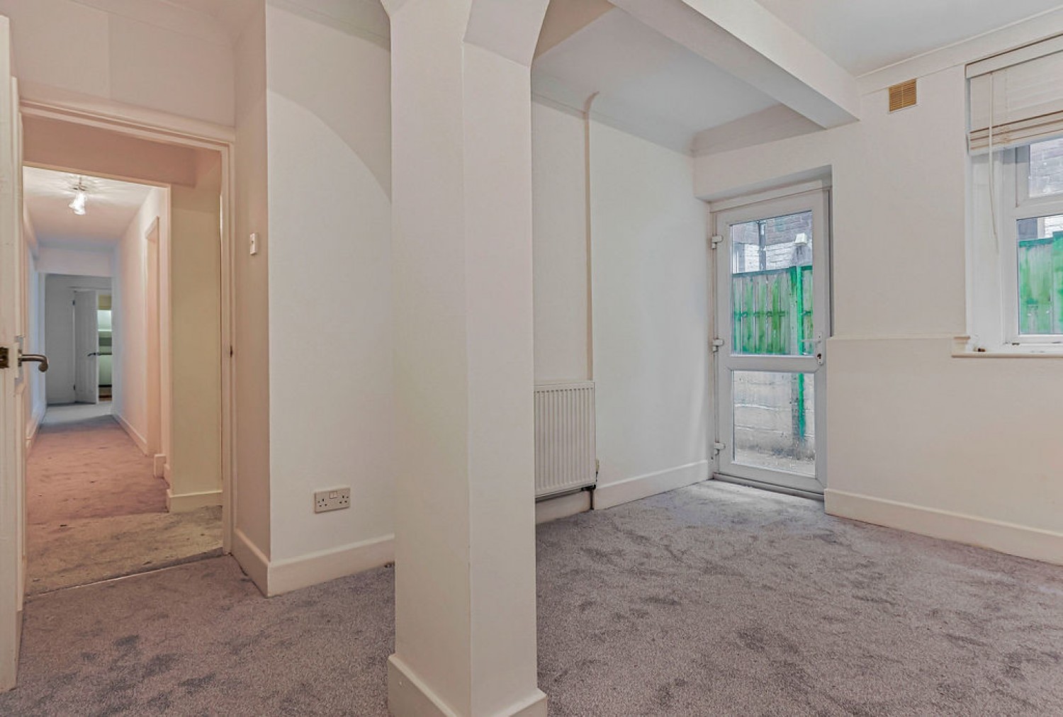 2 bedroom Flat for Sale Undercliff Road, Bournemouth