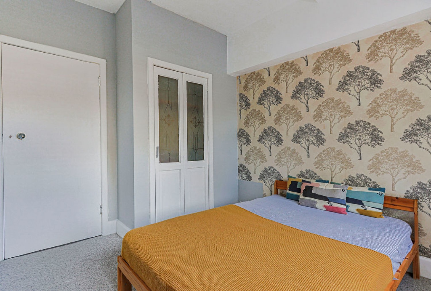 2 bedroom Flat for Sale Christchurch Road, Bournemouth