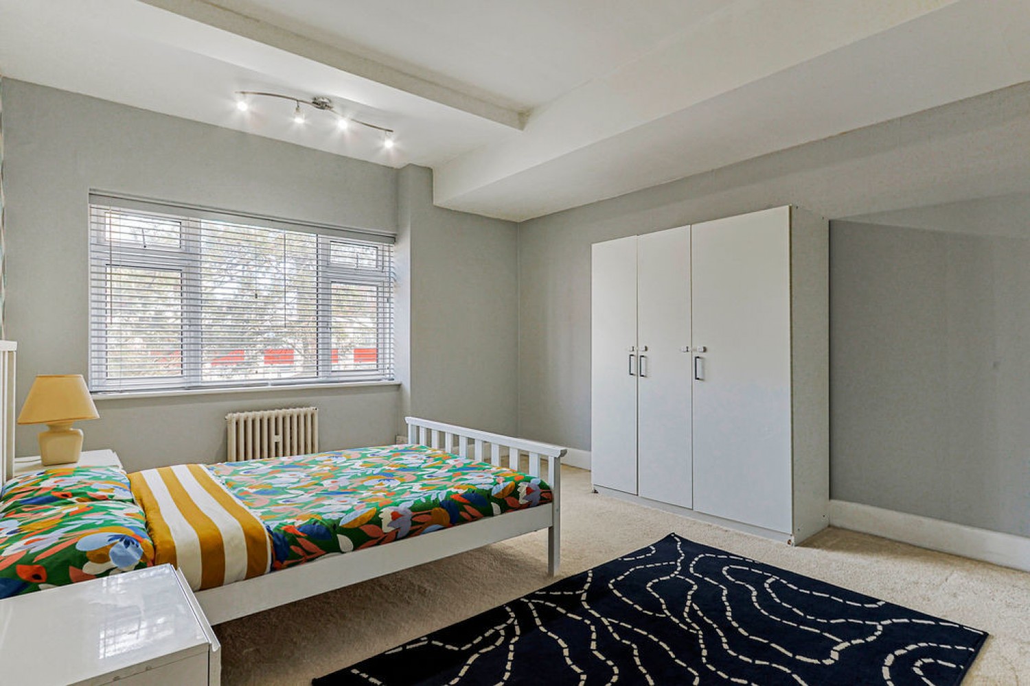 2 bedroom Flat for Sale Christchurch Road, Bournemouth