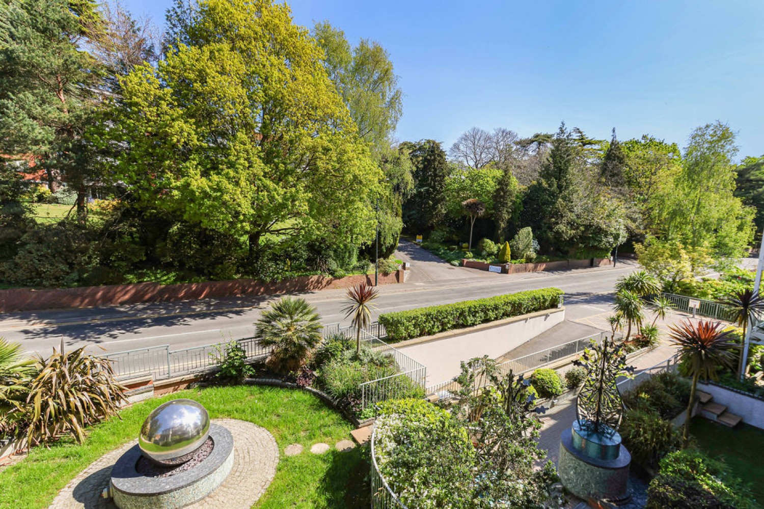 2 bedroom Flat for Sale Branksome Wood Road, Bournemouth