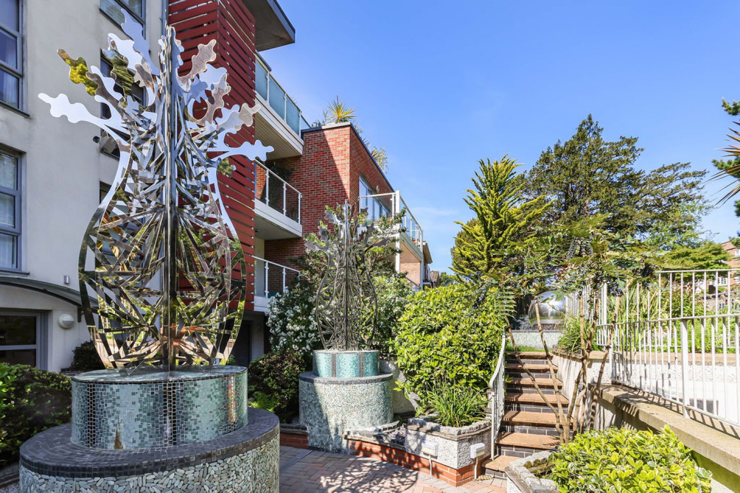 2 bedroom Flat for Sale Branksome Wood Road, Bournemouth