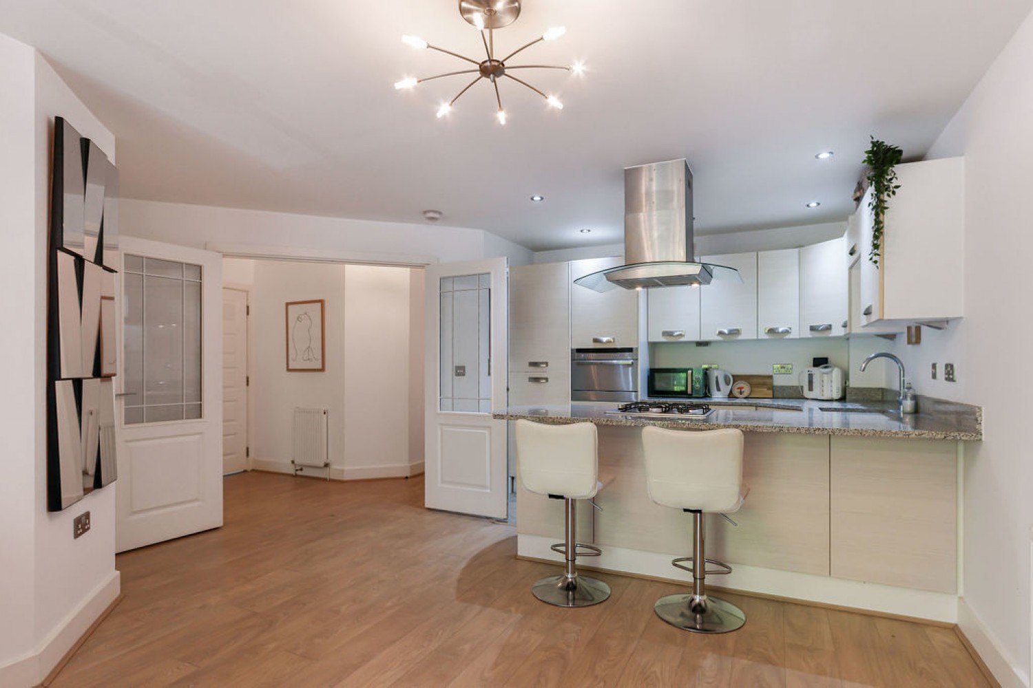 2 bedroom Flat for Sale Branksome Wood Road, Bournemouth