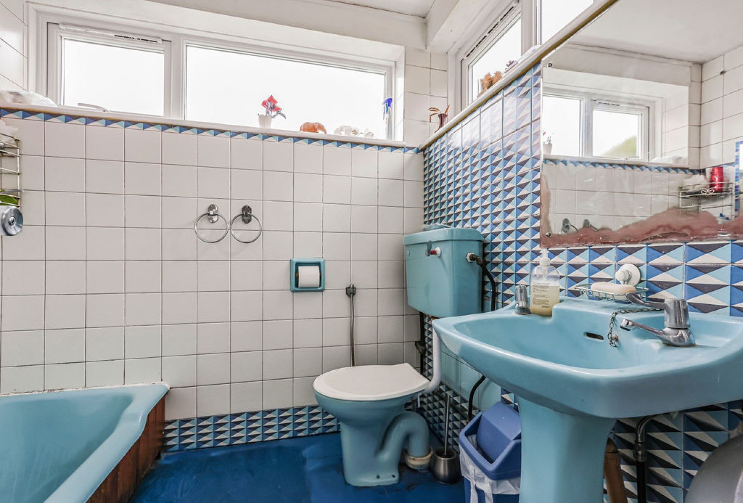 2 bedroom Flat for Sale Bournemouth, Dorset