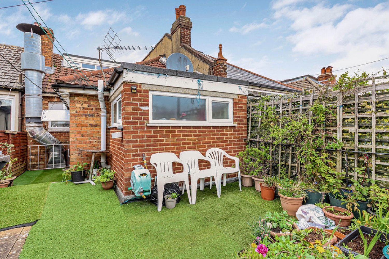 2 bedroom Flat for Sale Bournemouth, Dorset