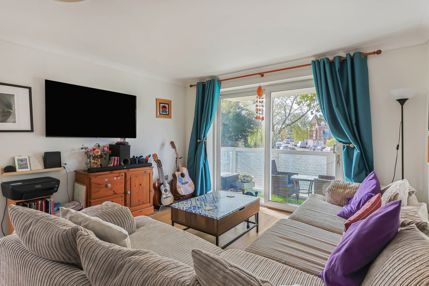 2 bedroom Flat for Sale Grove Gardens, 116 Southbourne Road
