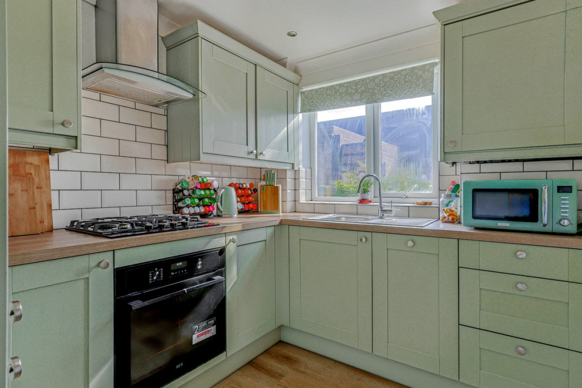 Grove Gardens, 116 Southbourne Road