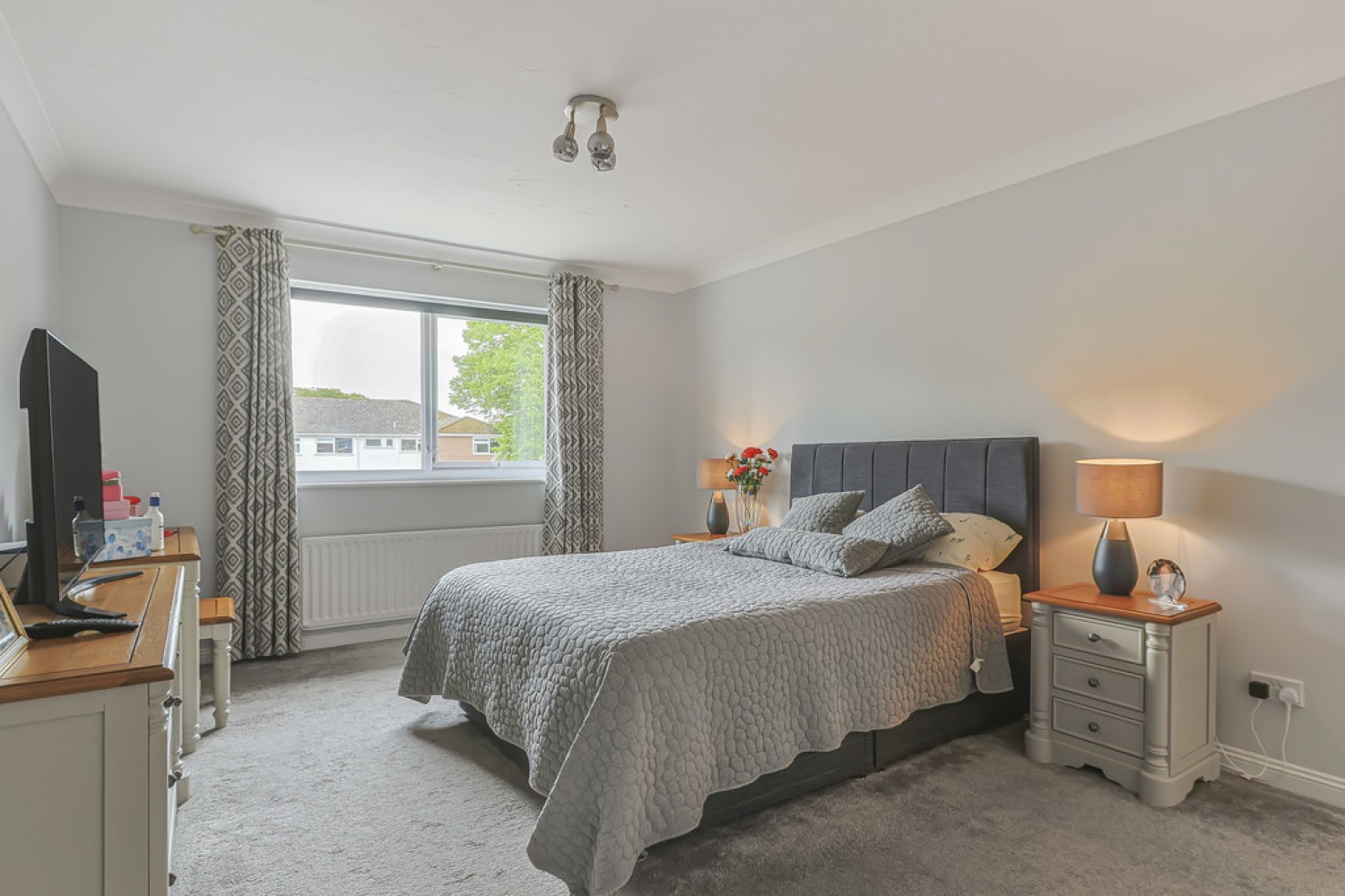 2 bedroom Flat for Sale Ravenswood, 23 Wimborne Road