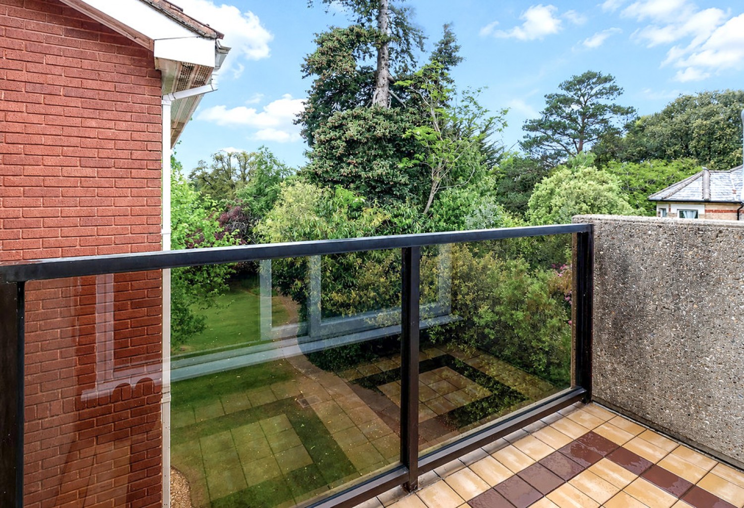 2 bedroom Flat for Sale Ravenswood, 23 Wimborne Road