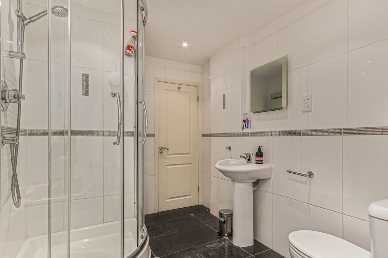 2 bedroom Flat for Sale West Cliff Road, Bournemouth