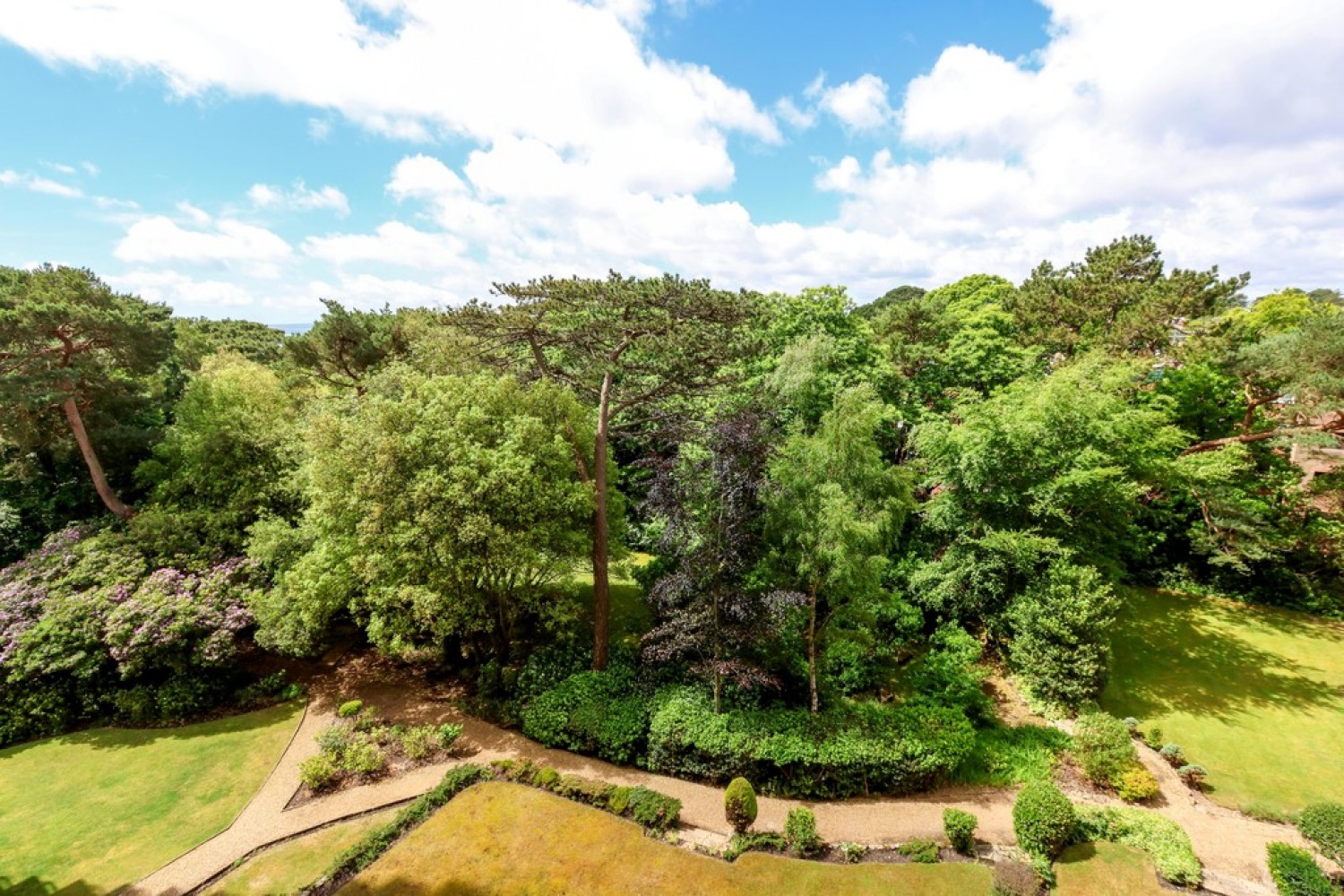 2 bedroom Flat for Sale West Cliff Road, Bournemouth