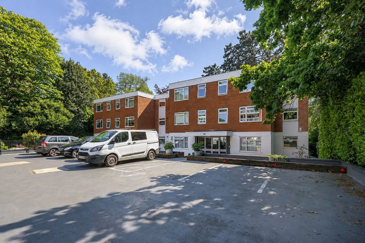 Branksome Wood Road, Bournemouth