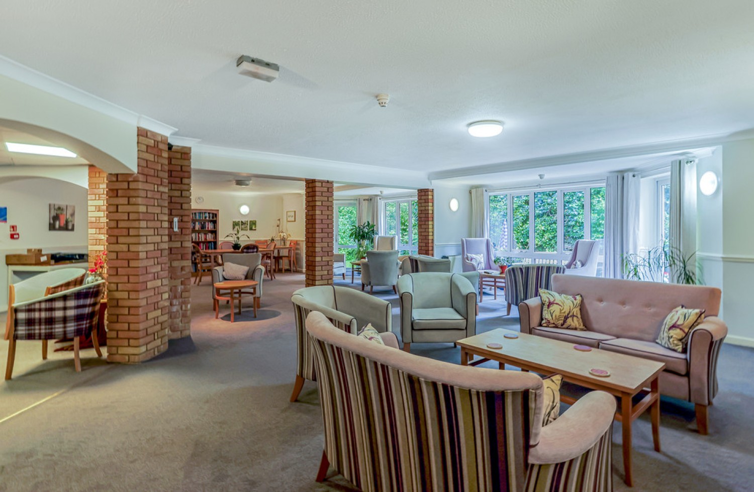 2 bedroom Flat for Sale St Peter's Road, Bournemouth