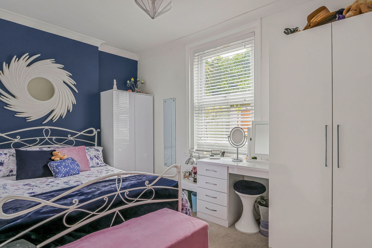 2 bedroom Flat for Sale Boscombe Spa Road, Bournemouth, Dorset