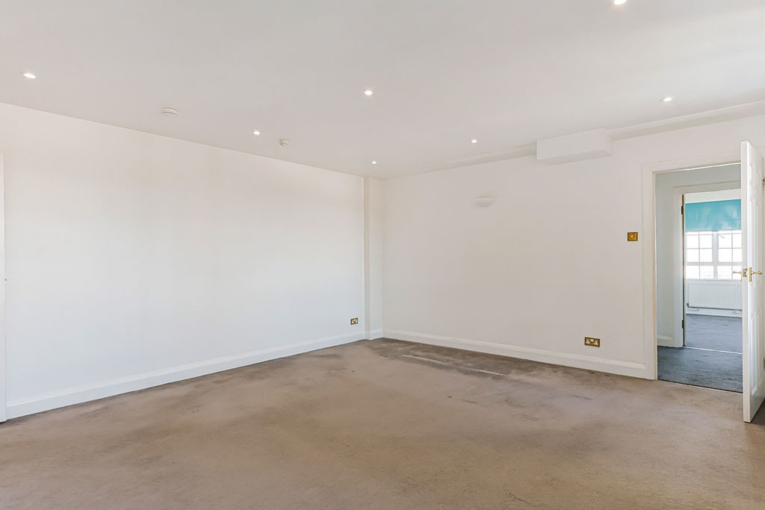 2 bedroom Flat for Sale Sea Road, Bournemouth