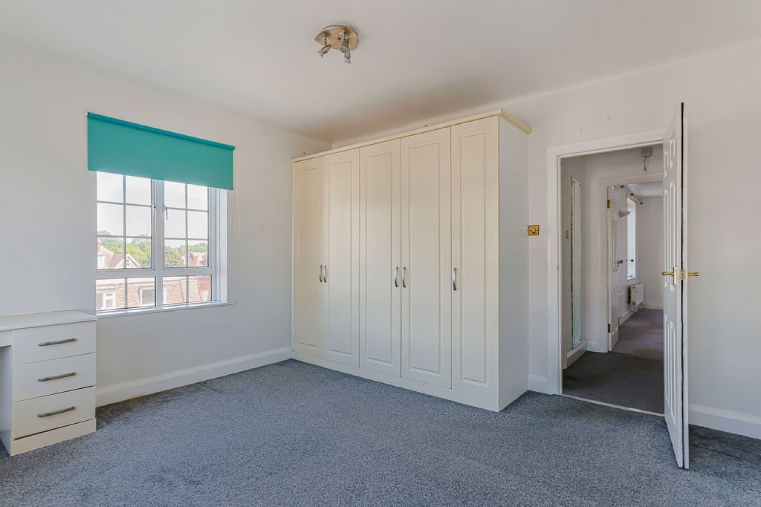 2 bedroom Flat for Sale Sea Road, Bournemouth