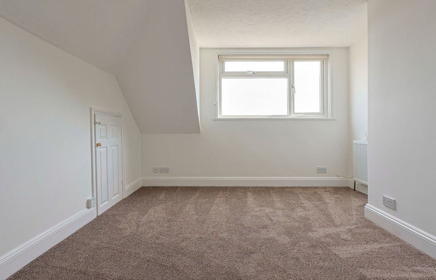 2 bedroom Flat for Sale Southbourne, Bournemouth, Dorset