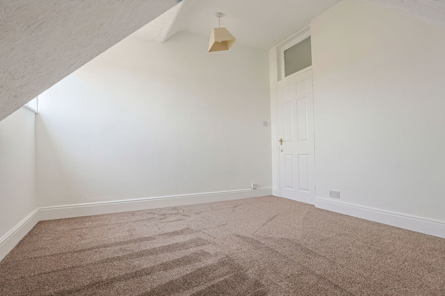 2 bedroom Flat for Sale Southbourne, Bournemouth, Dorset