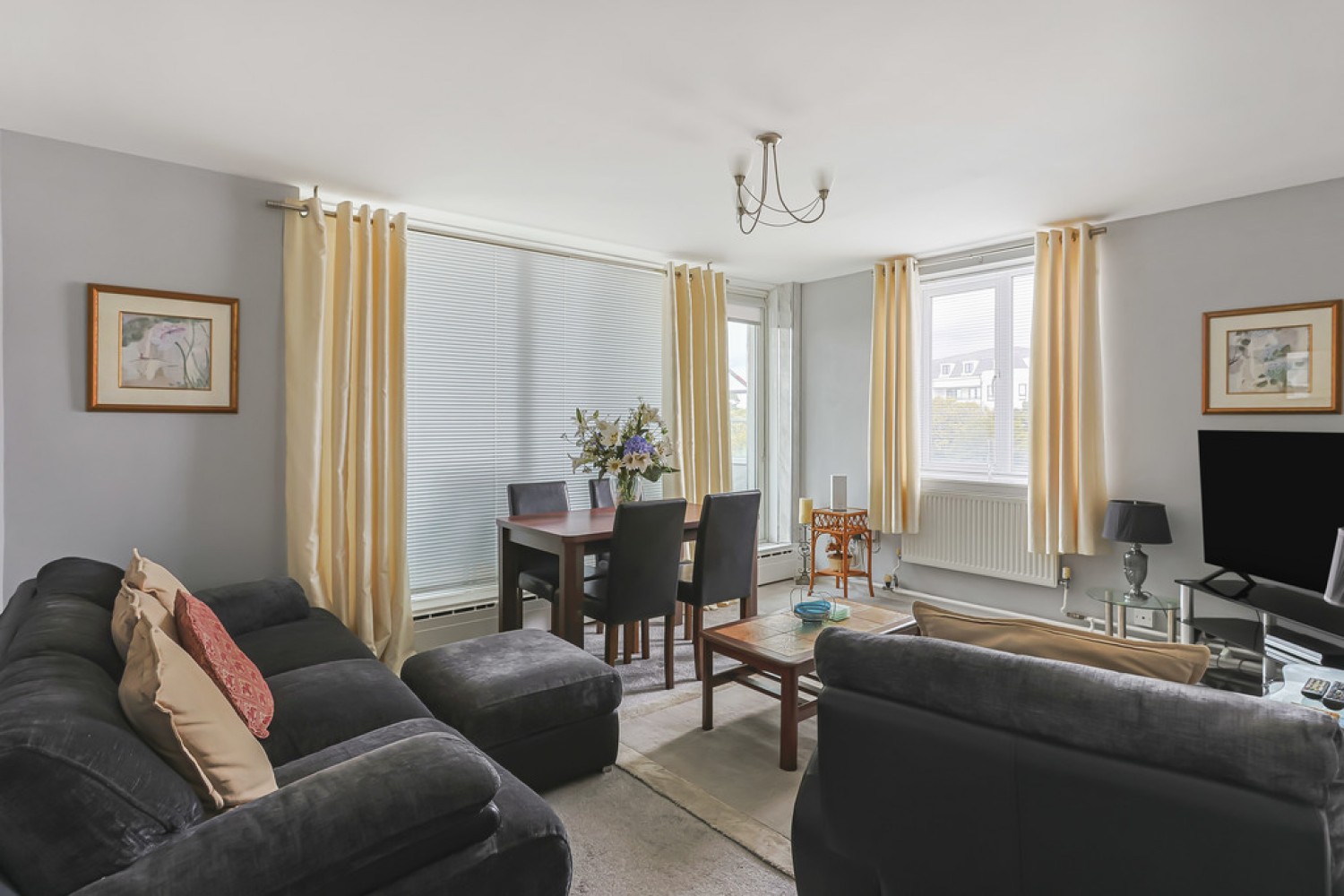 2 bedroom Flat for Sale Bournemouth, Bournemouth Christchurch Poole, Dorset