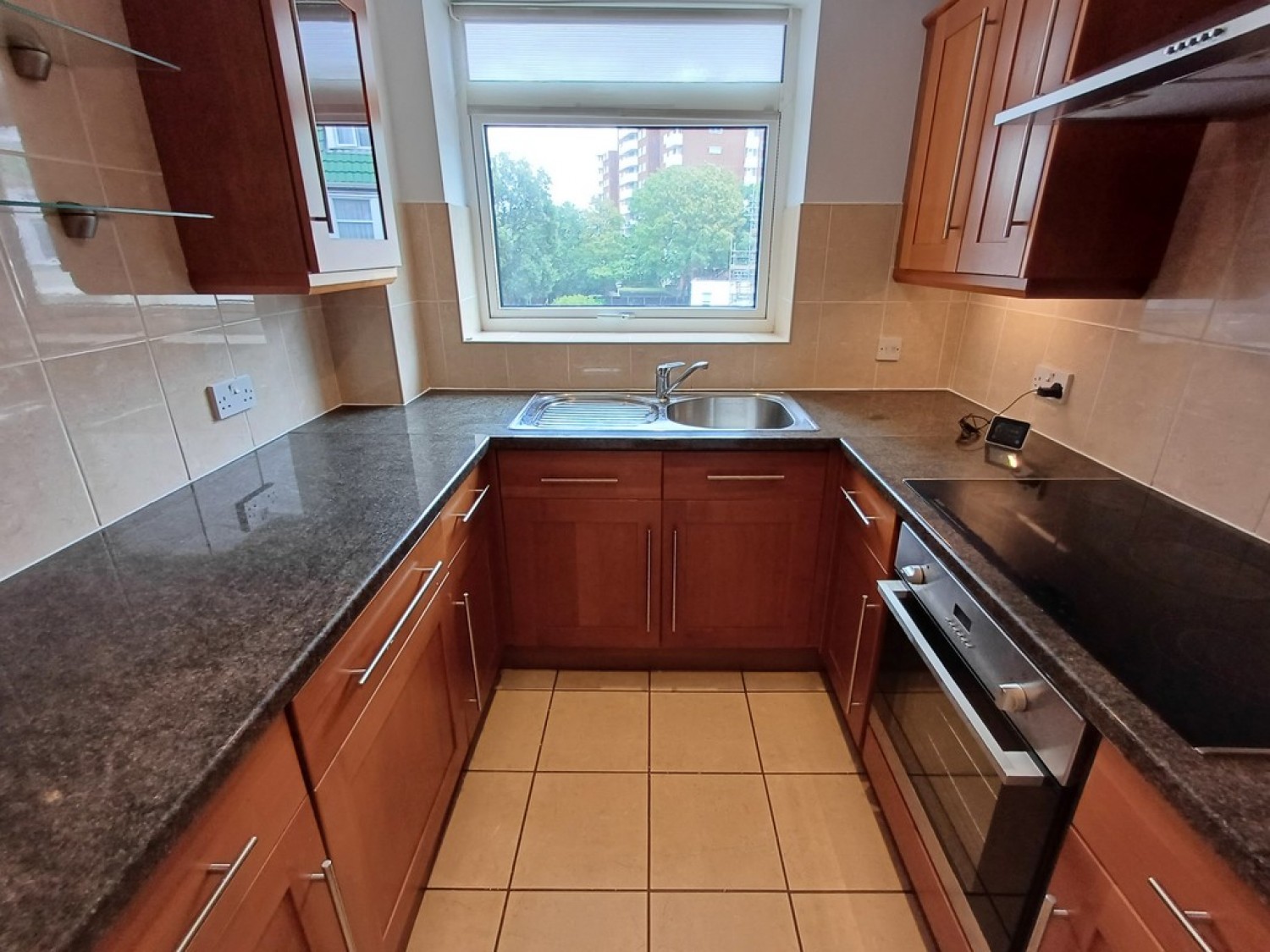 2 bedroom Flat for Sale Russell Cotes Road, Bournemouth