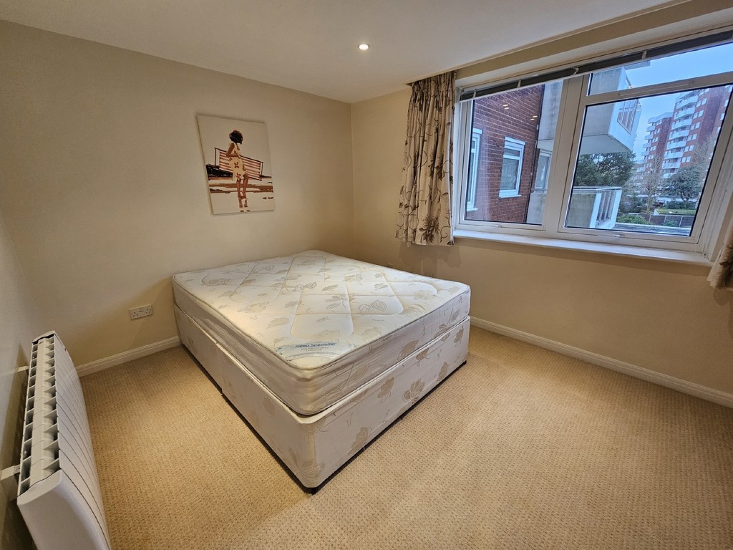 2 bedroom Flat for Sale Russell Cotes Road, Bournemouth